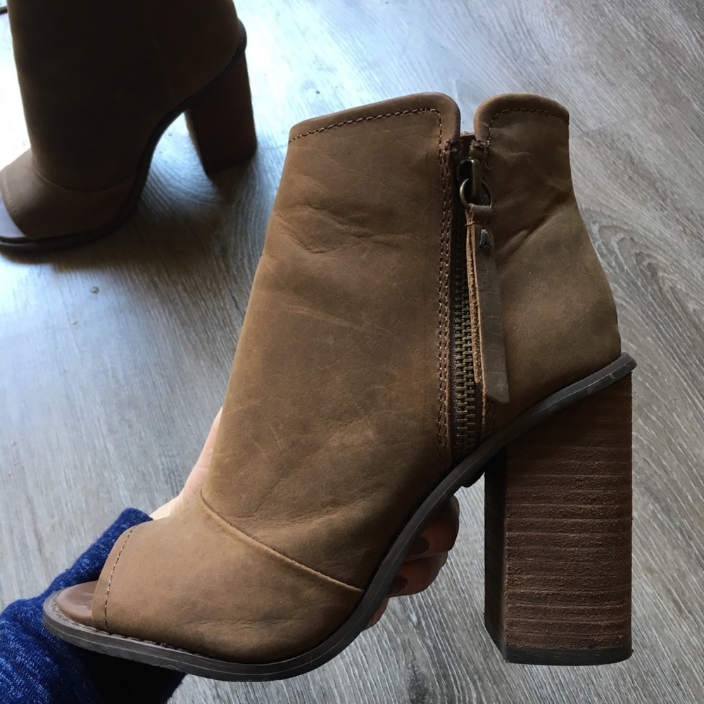 Kelsi Dagger Peep toe booties with side zipper